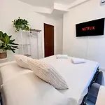 Metro At The Door- Colosseo 6 Min- 2br Ac Wifi * Rome