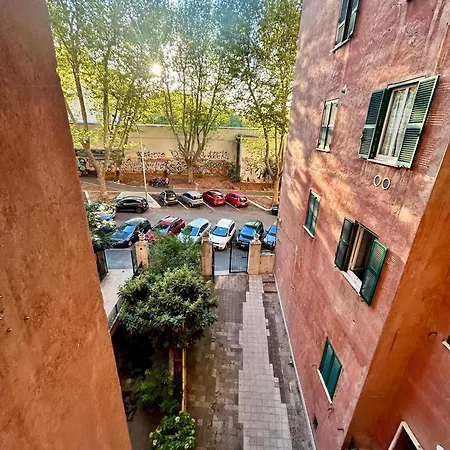 4 Stops To Colosseo - San Paolo House * Rome