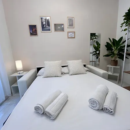 2br Flat By Metro - 6min To Colosseo - Full Kitchen - Wi-fi - A-c Casa vacanze