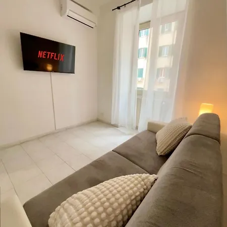 2br Flat By Metro - 6min To Colosseo - Full Kitchen - Wi-fi - A-c *
