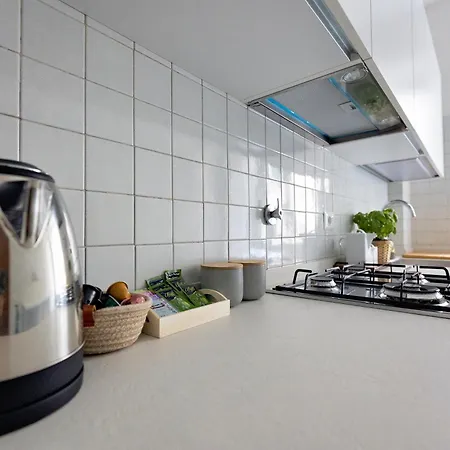 4 Stops To Colosseo - San Paolo House Holiday home Rome