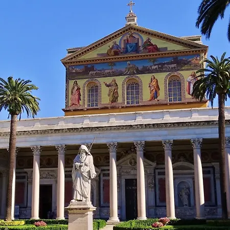 Holiday home 4 Stops To Colosseo - San Paolo House *