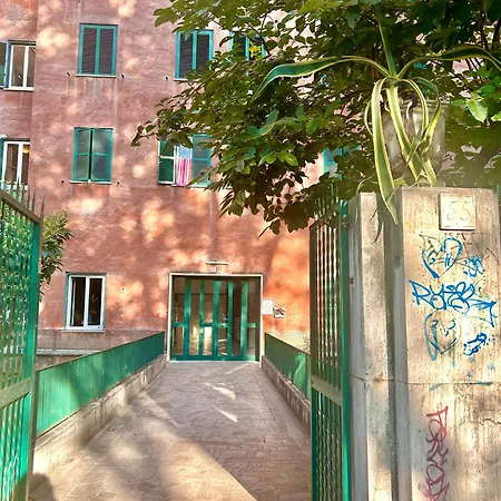 4 Stops To Colosseo - San Paolo House