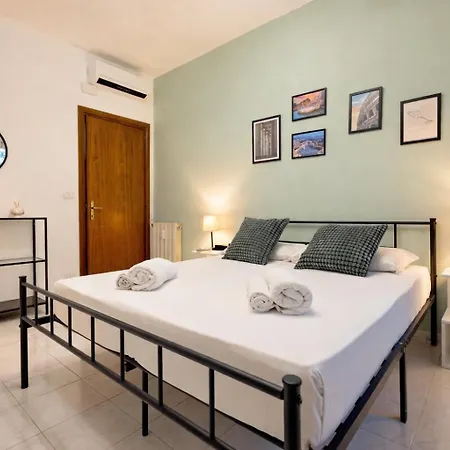 Holiday home Metro At The Door- Colosseo 6 Min- 2br Ac Wifi *