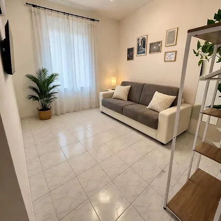 Metro At The Door- Colosseo 6 Min- 2br Ac Wifi * Roma