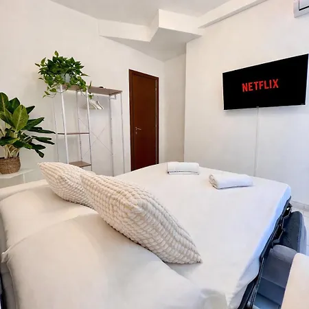Metro At The Door- Colosseo 6 Min- 2br Ac Wifi * Roma