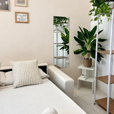Tatil Evi Metro At The Door- Colosseo 6 Min- 2br Ac Wifi Roma